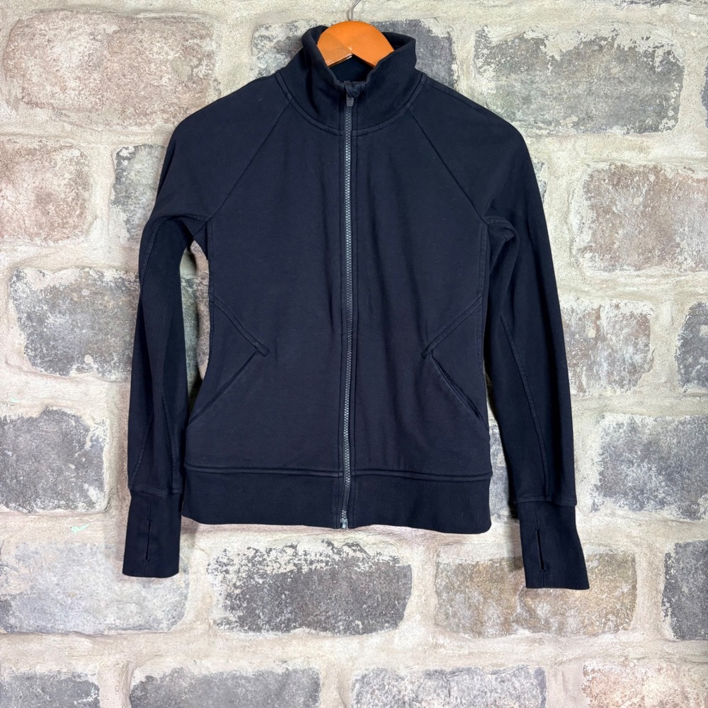 Athleta Triumph Full Zip Jacket Black Mock Neck Thumbhole XS Yoga Athleisure